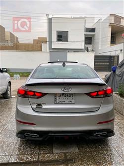 هیوندای ئەلەنترا